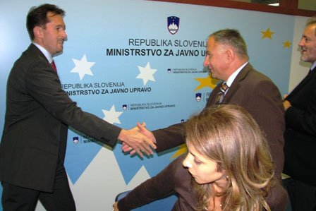 Minister Virant s črnogorskim podpredsednikom vlade o e-upravi